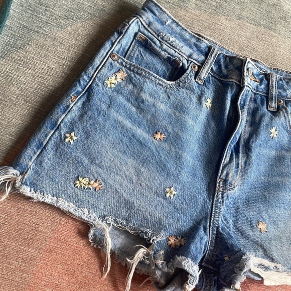 American Eagle Floral Dainty Embroidered Denim Shorts - Picture 5 of 11